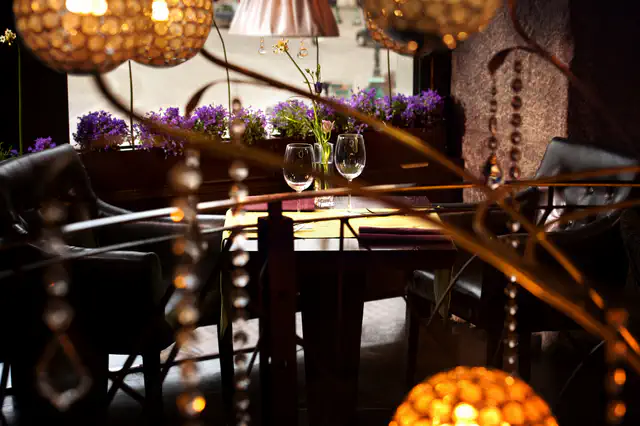 2  wnetrza resteuracje _01